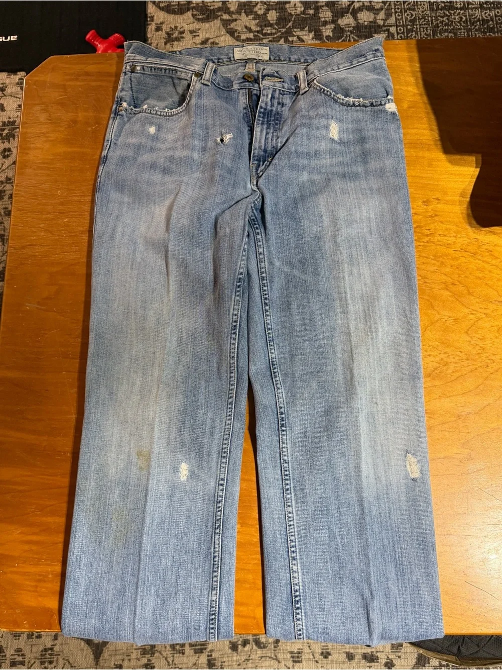 American Eagle Outfitters Light Blue Distressed Straight Jeans 32x24